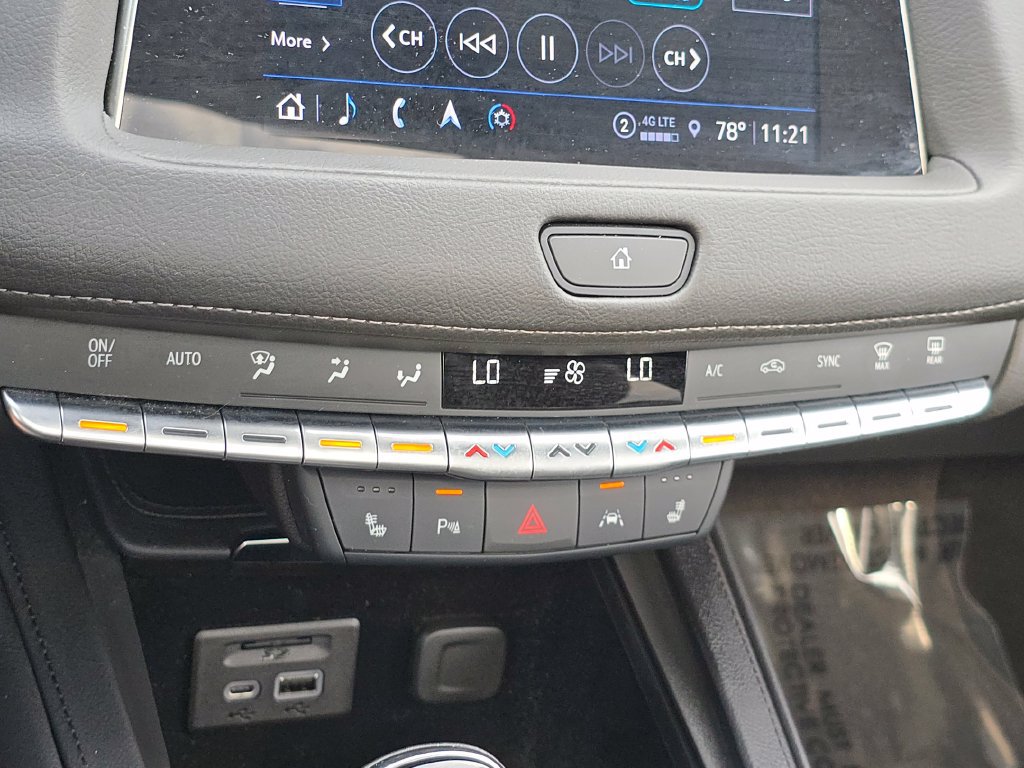 Certified 2023 Cadillac XT4 Premium Luxury w/ Cold Weather Package AWD/4WD image 30