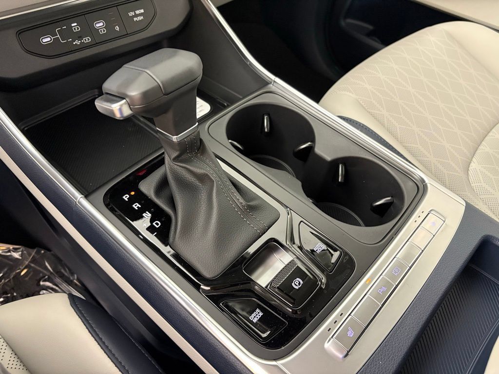 New 2026 Kia Carnival EX FWD image 31
