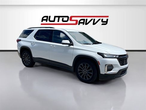 Used 2022 Chevrolet Traverse RS image 1