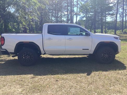 New 2026 GMC Canyon Elevation w/ Convenience Package RWD image 6