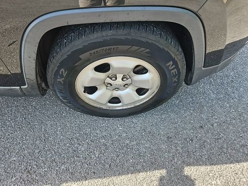 Used 2014 Jeep Cherokee Sport image 10