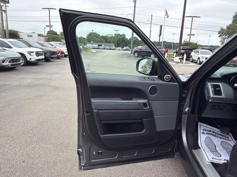 Used 2014 Land Rover Range Rover Sport HSE AWD/4WD image 12