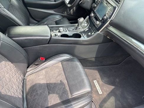 Used 2017 Nissan Maxima 3.5 SL FWD image 38