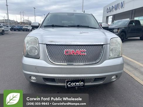 Used 2012 GMC Yukon XL Denali image 2