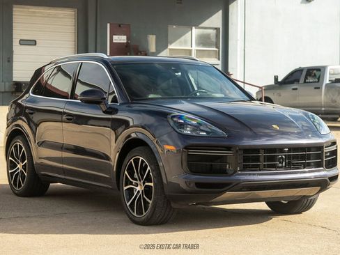 Used 2019 Porsche Cayenne Turbo image 12