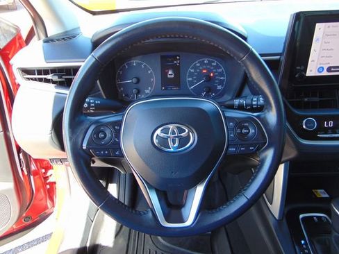 Used 2023 Toyota Corolla Cross LE image 15