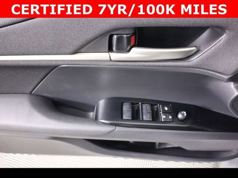 Used 2025 Toyota Camry LE image 39