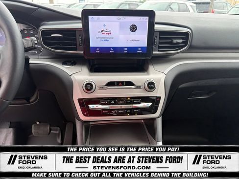 Used 2023 Ford Explorer XLT w/ Equipment Group 202A AWD/4WD image 27