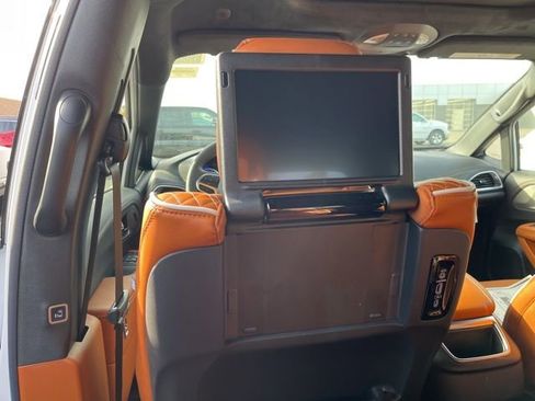 New 2026 Chrysler Pacifica Pinnacle w/ Trailer Tow Group image 9