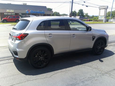 Used 2025 Mitsubishi Outlander Sport AWD image 7