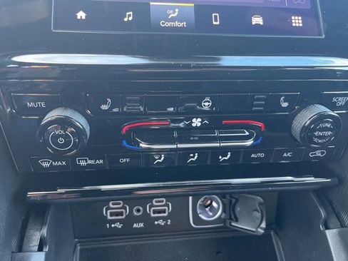 New 2026 Jeep Grand Cherokee L 4WD image 23