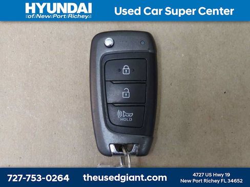 Used 2020 Hyundai Venue SEL w/ Convenience Package FWD image 25