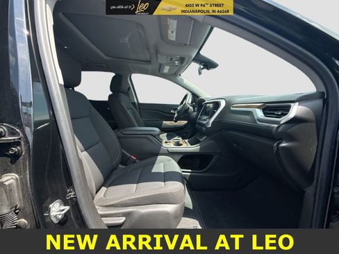 Used 2023 GMC Acadia SLE w/ Driver Convenience Package image 30