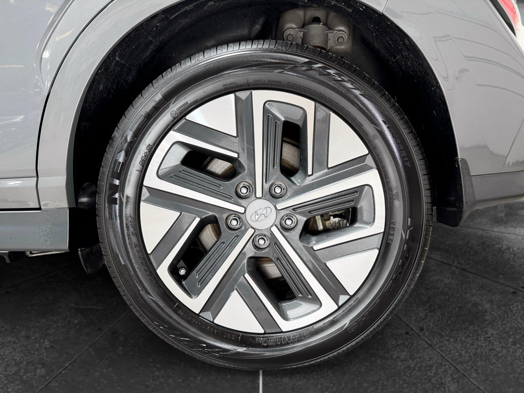 Used 2023 Hyundai Kona SE FWD image 36