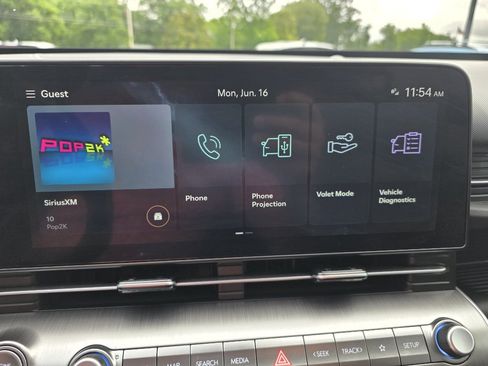 Used 2024 Hyundai Kona SEL image 18