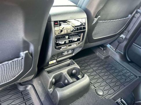 New 2025 Jeep Grand Cherokee L Altitude image 18