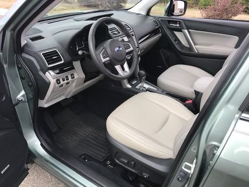 Used 2017 Subaru Forester 2.5i Limited image 5