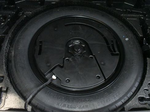 Used 2021 Audi Q3 2.0T Premium Plus w/ Premium Plus Package image 96