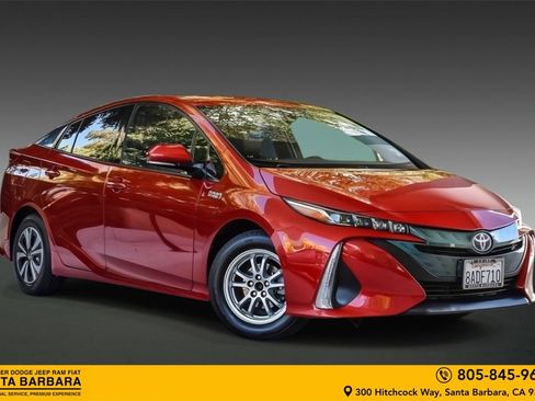 Used 2017 Toyota Prius Prime Premium image 1