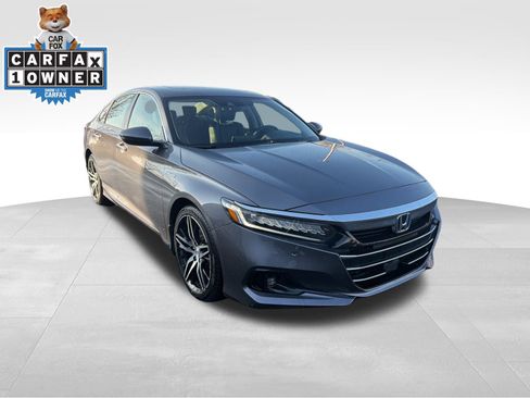 Used 2022 Honda Accord Touring image 3