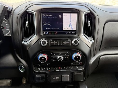 Used 2022 GMC Sierra 2500 AT4 w/ AT4 Preferred Package AWD/4WD image 21