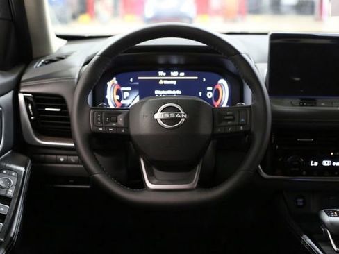 New 2026 Nissan Rogue Platinum w/ Platinum Premium Package image 18