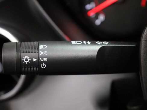 Used 2016 Chevrolet Camaro SS image 27