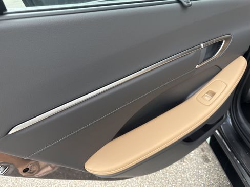 New 2025 Hyundai Sonata Limited image 12