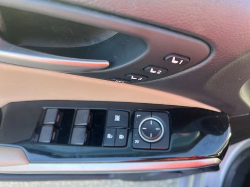 Used 2020 Lexus IS 300 AWD w/ Navigation Package image 24