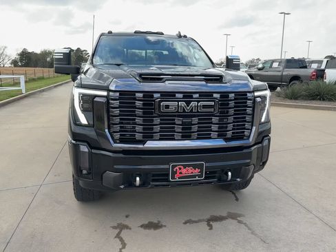 Used 2024 GMC Sierra 2500 Denali Ultimate AWD/4WD image 2