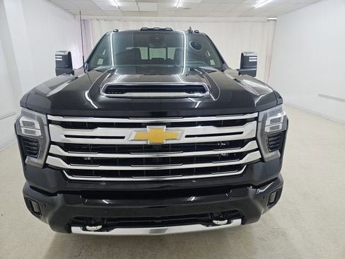 New 2026 Chevrolet Silverado 2500 High Country w/ High Country Premium Package AWD/4WD image 13