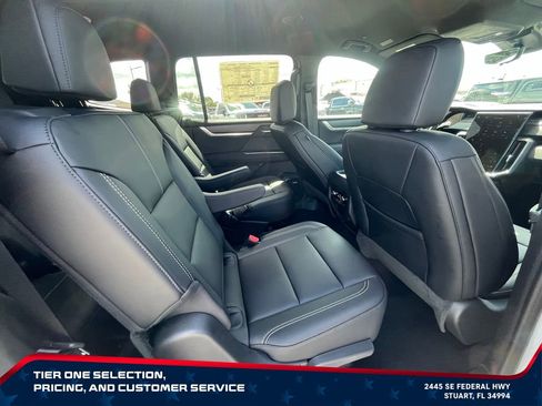 New 2026 GMC Acadia Elevation w/ Black Edition FWD image 18