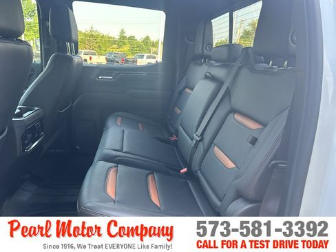 Certified 2024 GMC Sierra 1500 AT4 w/ Technology Package AWD/4WD image 23
