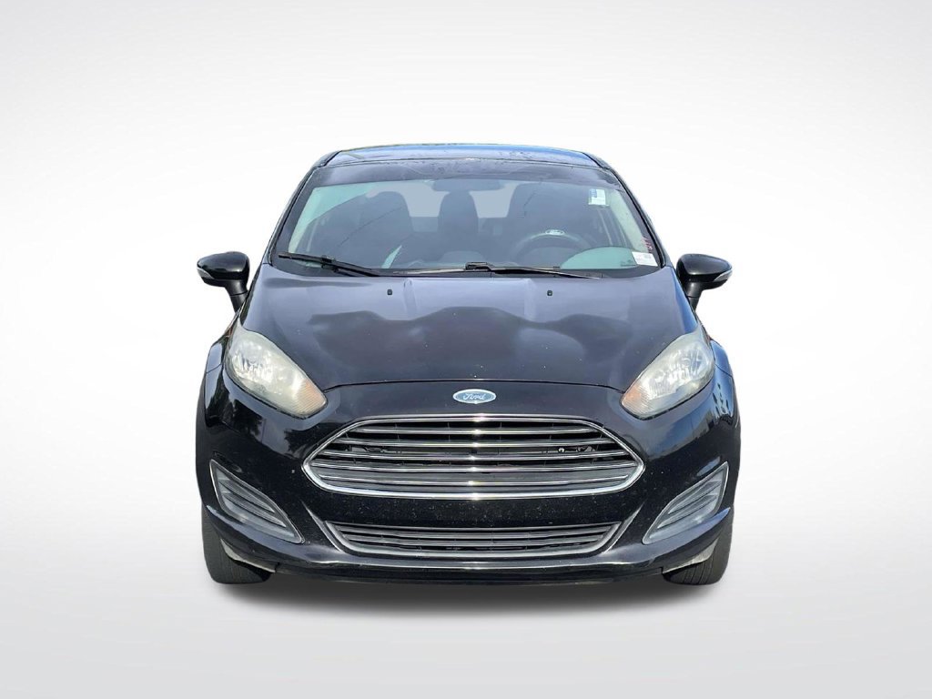 Used 2015 Ford Fiesta SE FWD image 2