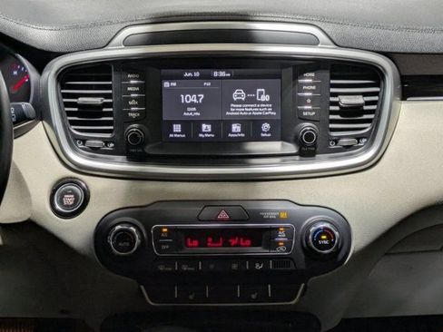 Used 2020 Kia Sorento EX FWD image 19