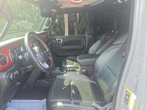 Used 2021 Jeep Wrangler Unlimited Rubicon AWD/4WD image 4