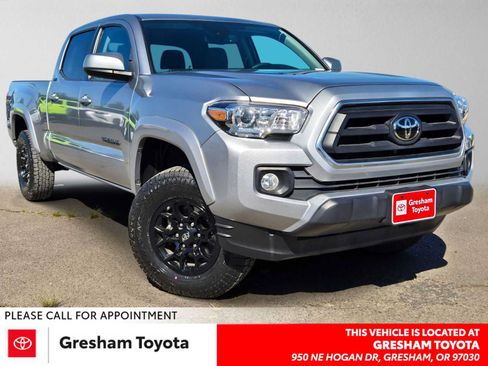 Used 2022 Toyota Tacoma SR5 w/ Black Out Package (TMS) AWD/4WD image 1