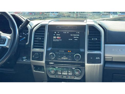 Used 2018 Ford F350 Lariat image 15