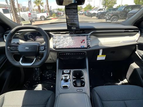 New 2026 Jeep Cherokee Laredo AWD/4WD image 18