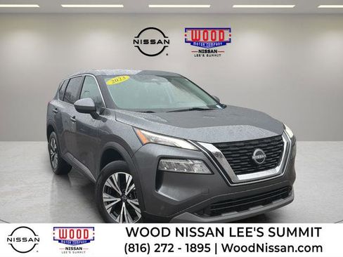 Used 2023 Nissan Rogue SV image 1