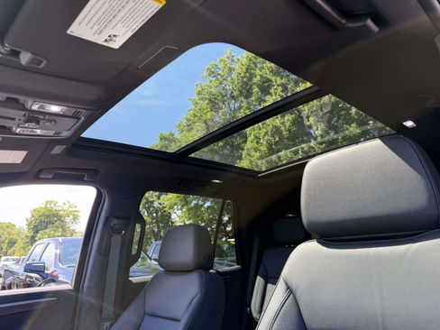 Certified 2025 Chevrolet Tahoe Z71 w/ Z71 Off-Road Package AWD/4WD image 13