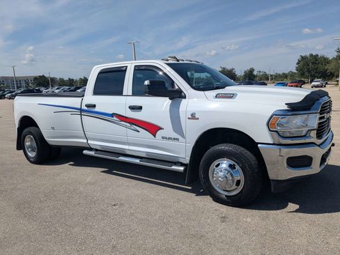 Used 2020 RAM 3500 Tradesman w/ Max Tow Package AWD/4WD image 2