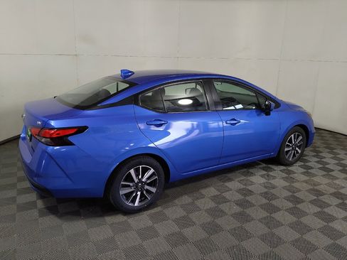 Used 2021 Nissan Versa SV FWD image 10