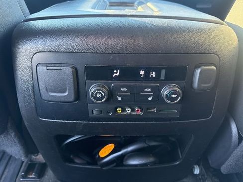 Used 2015 GMC Yukon SLT w/ Open Road Package image 20