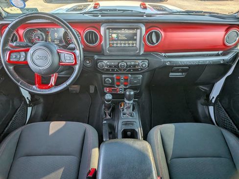 Used 2021 Jeep Wrangler Unlimited Rubicon w/ Cold Weather Group AWD/4WD image 27