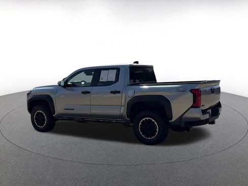 Used 2024 Toyota Tacoma TRD Off-Road image 10