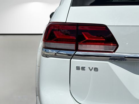 Used 2023 Volkswagen Atlas SE w/ Panoramic Sunroof Package FWD image 10