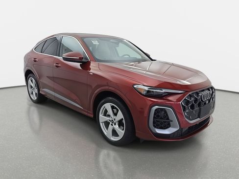 New 2025 Audi Q5 Prestige image 3