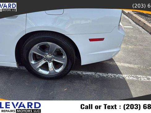 Used 2013 Dodge Charger SE w/ Sport Appearance Group image 10