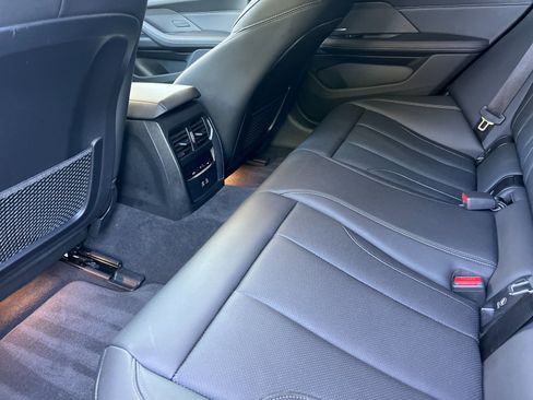 Used 2024 BMW i4 eDrive35 w/ Premium Package image 12